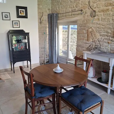 Atelier Aux Dimes Bed & Breakfast Le Manoir (Calvados)